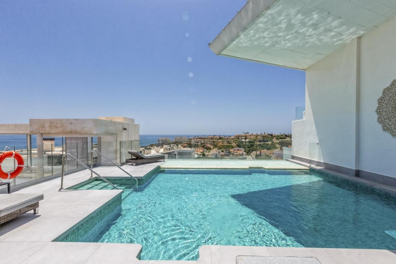 Vivi Homes - Luca Pool, Gym, & Sea View *