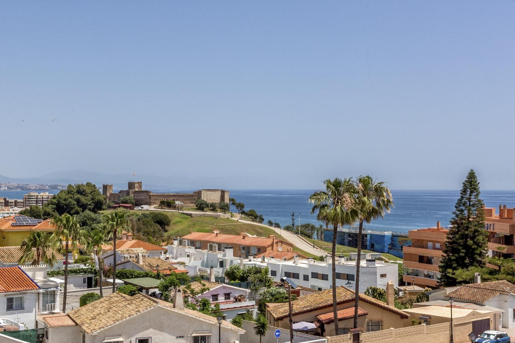 Apartamento Vivi Homes - Luca Pool, Gym, & Sea View Fuengirola